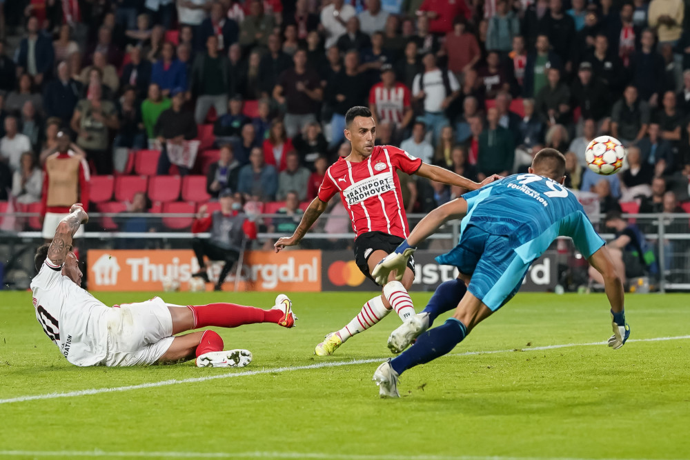 尤其是在场 尤其是在场