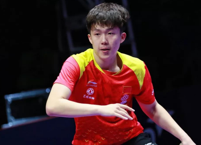 与此形成鲜 与此形成鲜