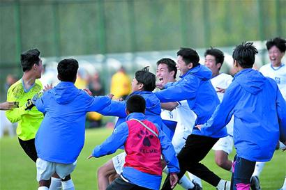 择在门线上 择在门线上