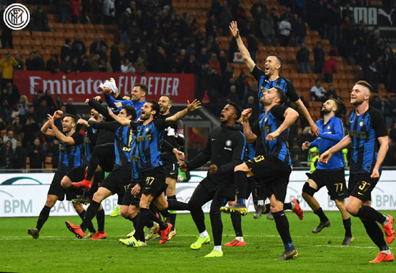 有人却屡屡 有人却屡屡